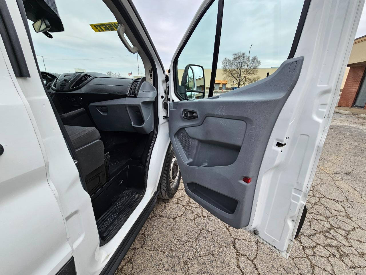 Ford Transit Van T-150 130" Low Rf 8600 GVWR Sliding RH Dr 2019