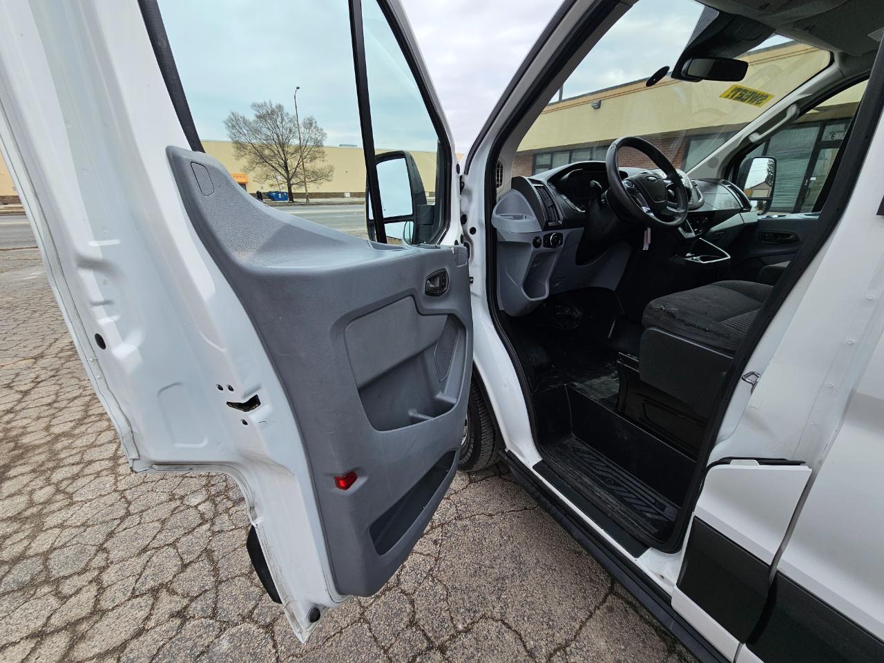 Ford Transit Van T-150 130" Low Rf 8600 GVWR Sliding RH Dr 2019