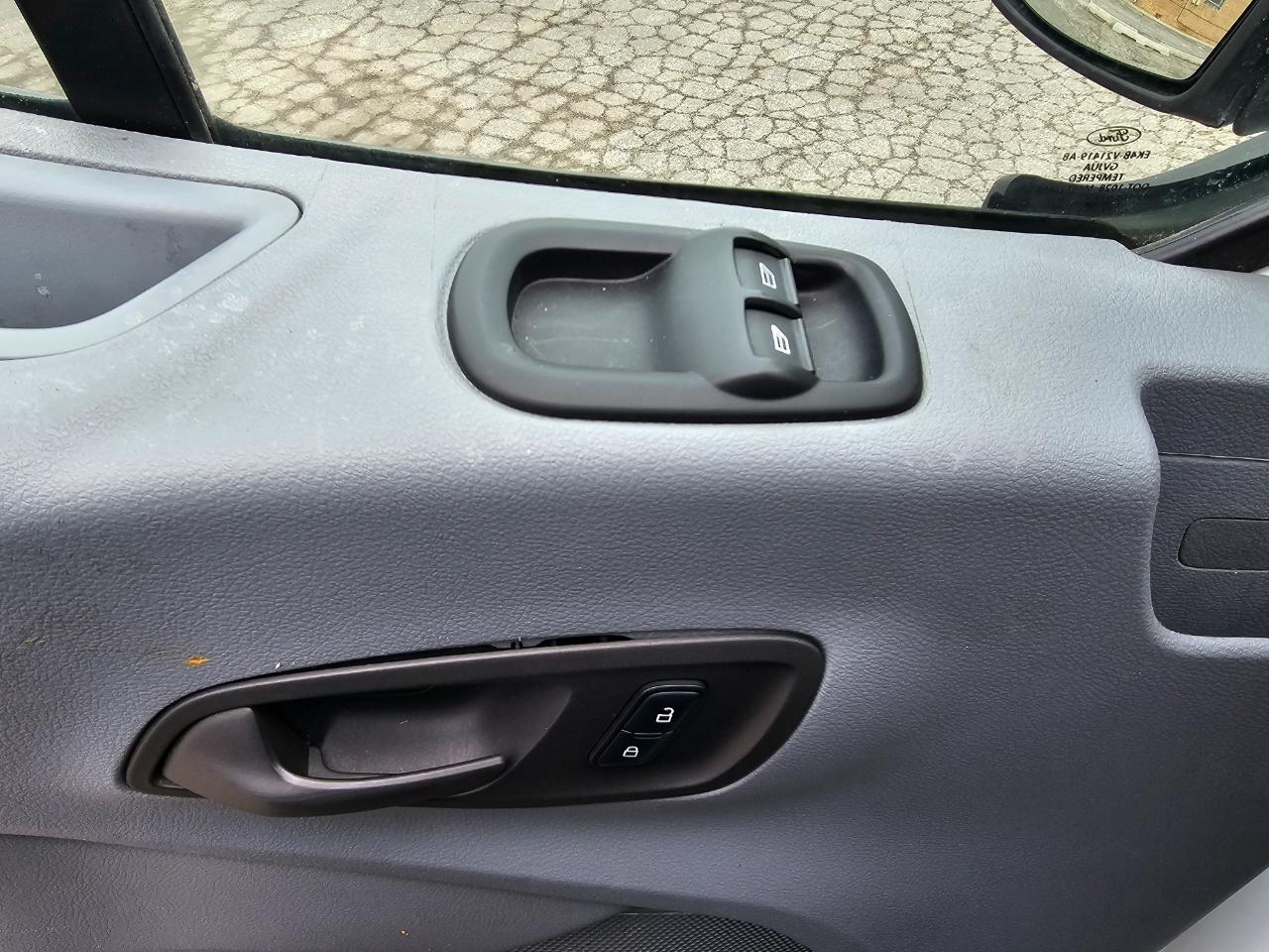 Ford Transit Van T-150 130" Low Rf 8600 GVWR Sliding RH Dr 2019