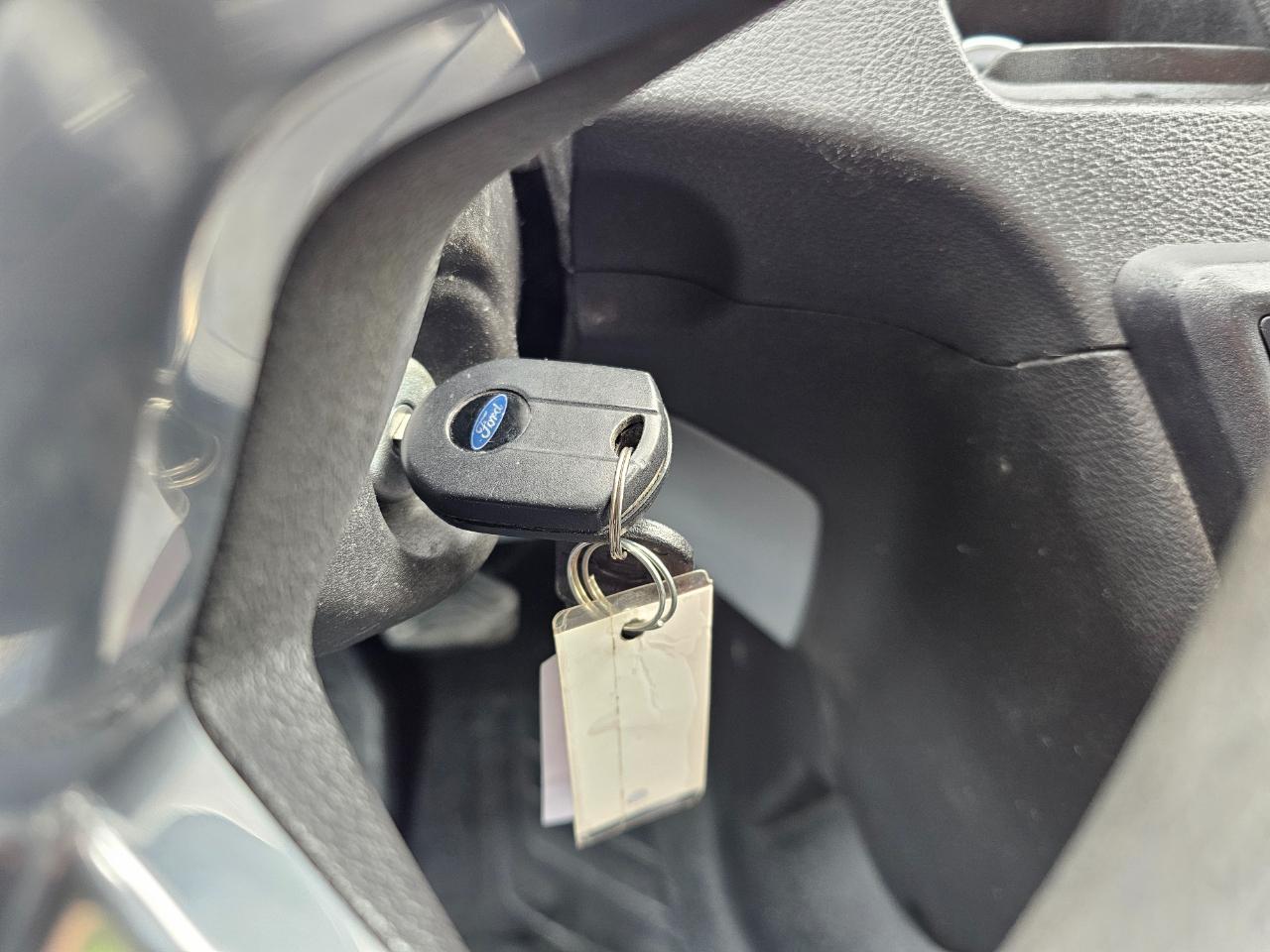 Ford Transit Van T-150 130" Low Rf 8600 GVWR Sliding RH Dr 2019