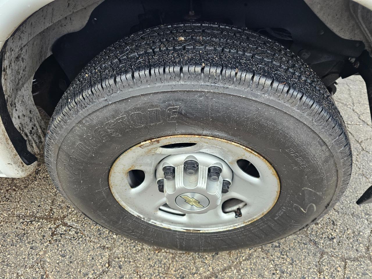 Chevrolet Express Cargo Van RWD 2500 135" 2021