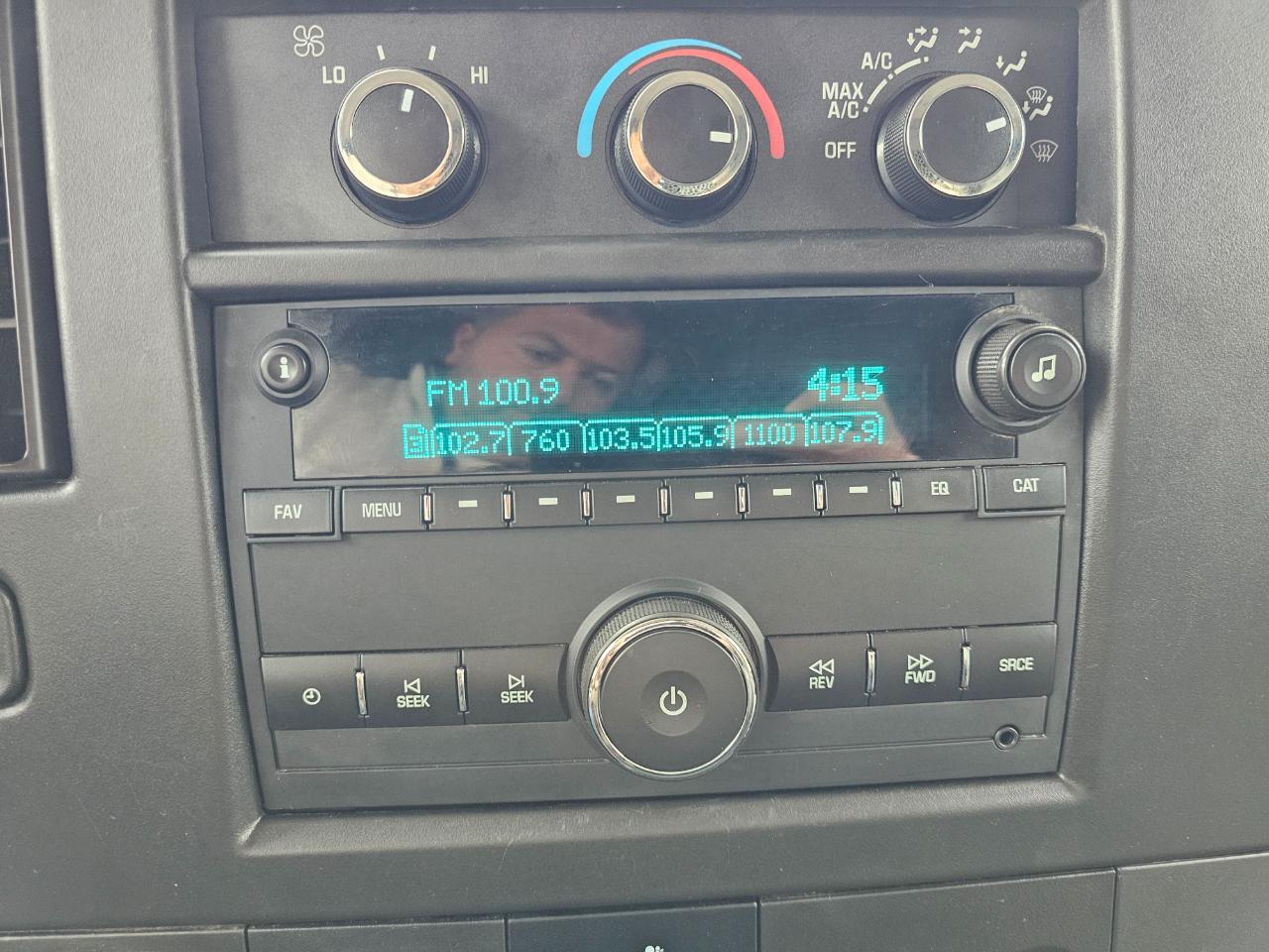 Chevrolet Express Cargo Van RWD 2500 135" 2021