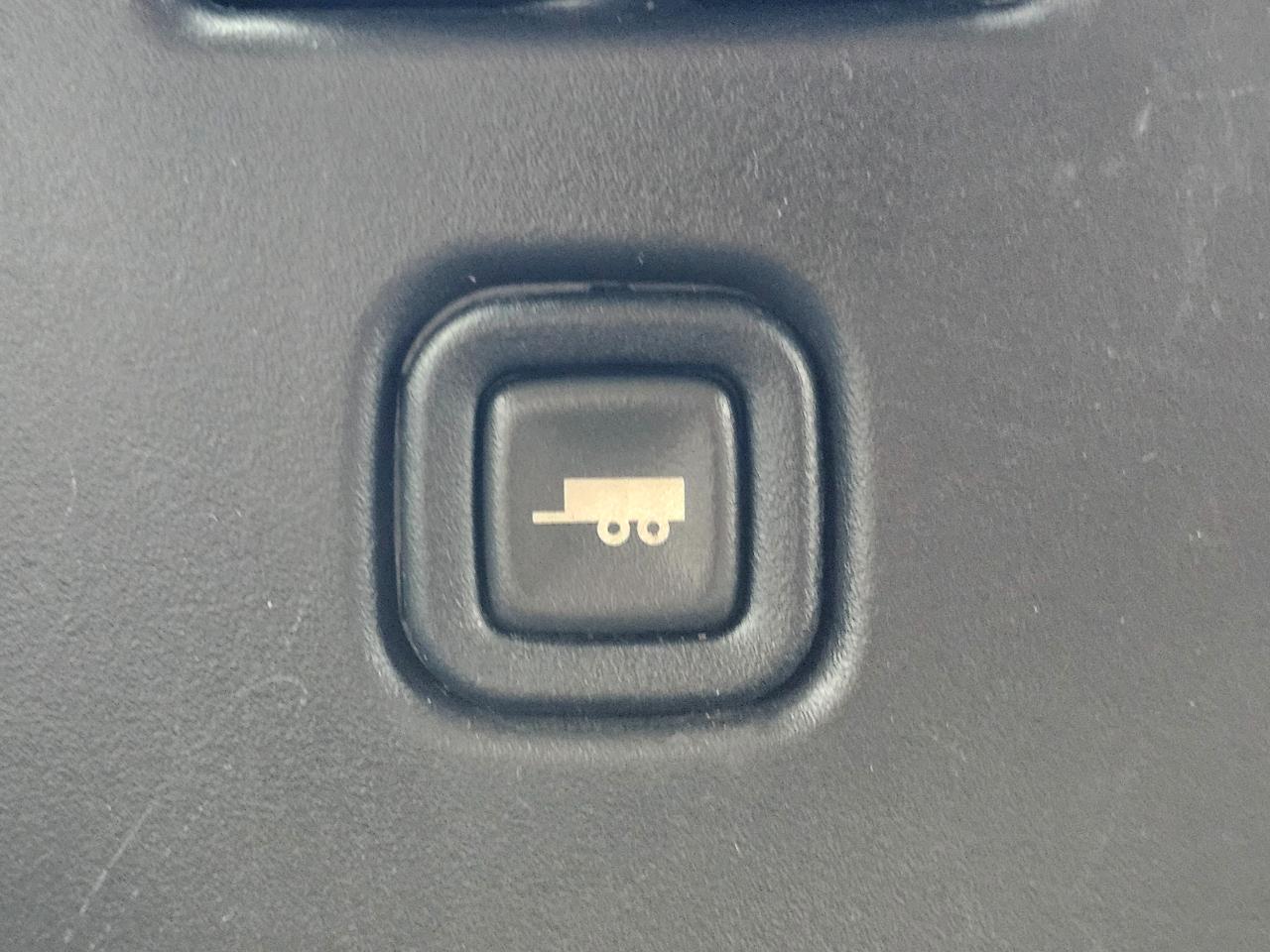 Chevrolet Express Cargo Van RWD 2500 135" 2021