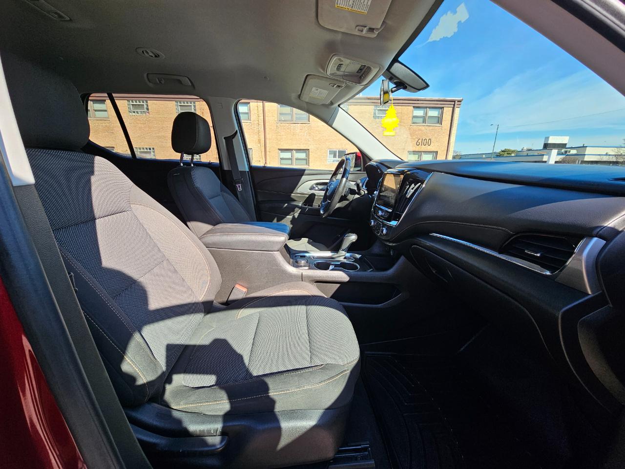 Chevrolet Traverse AWD 4dr LT Cloth w/1LT 2018