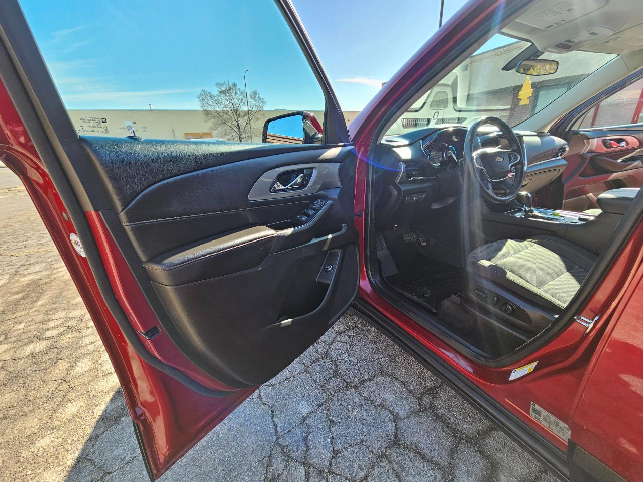 Chevrolet Traverse AWD 4dr LT Cloth w/1LT 2018