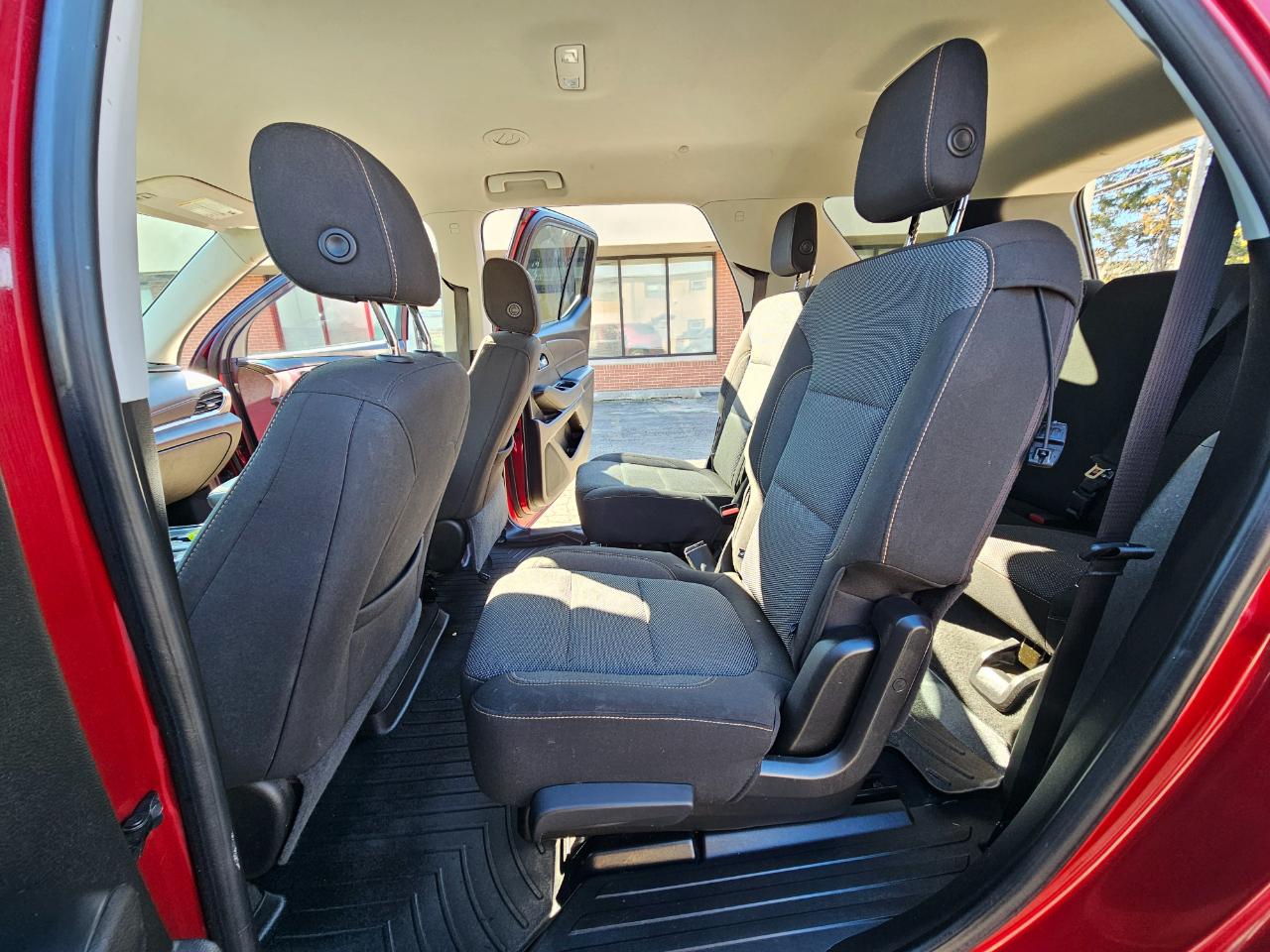 Chevrolet Traverse AWD 4dr LT Cloth w/1LT 2018