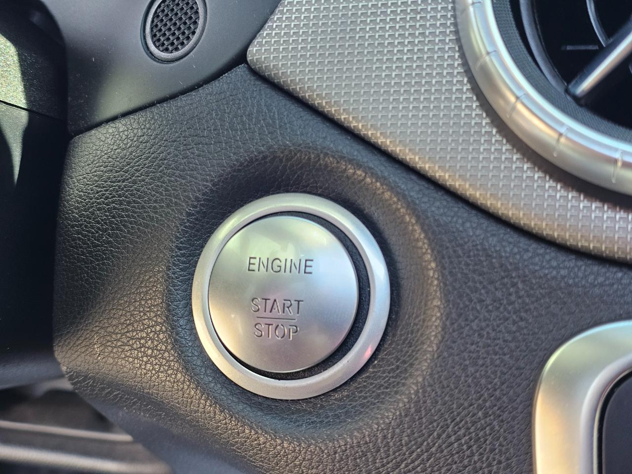 Mercedes-Benz CLA 4dr Sdn CLA 250 4MATIC 2019