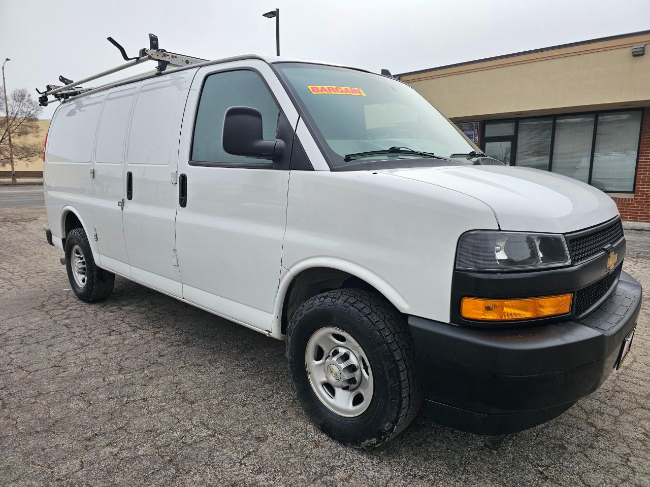 Chevrolet Express Cargo Van RWD 2500 135" 2021