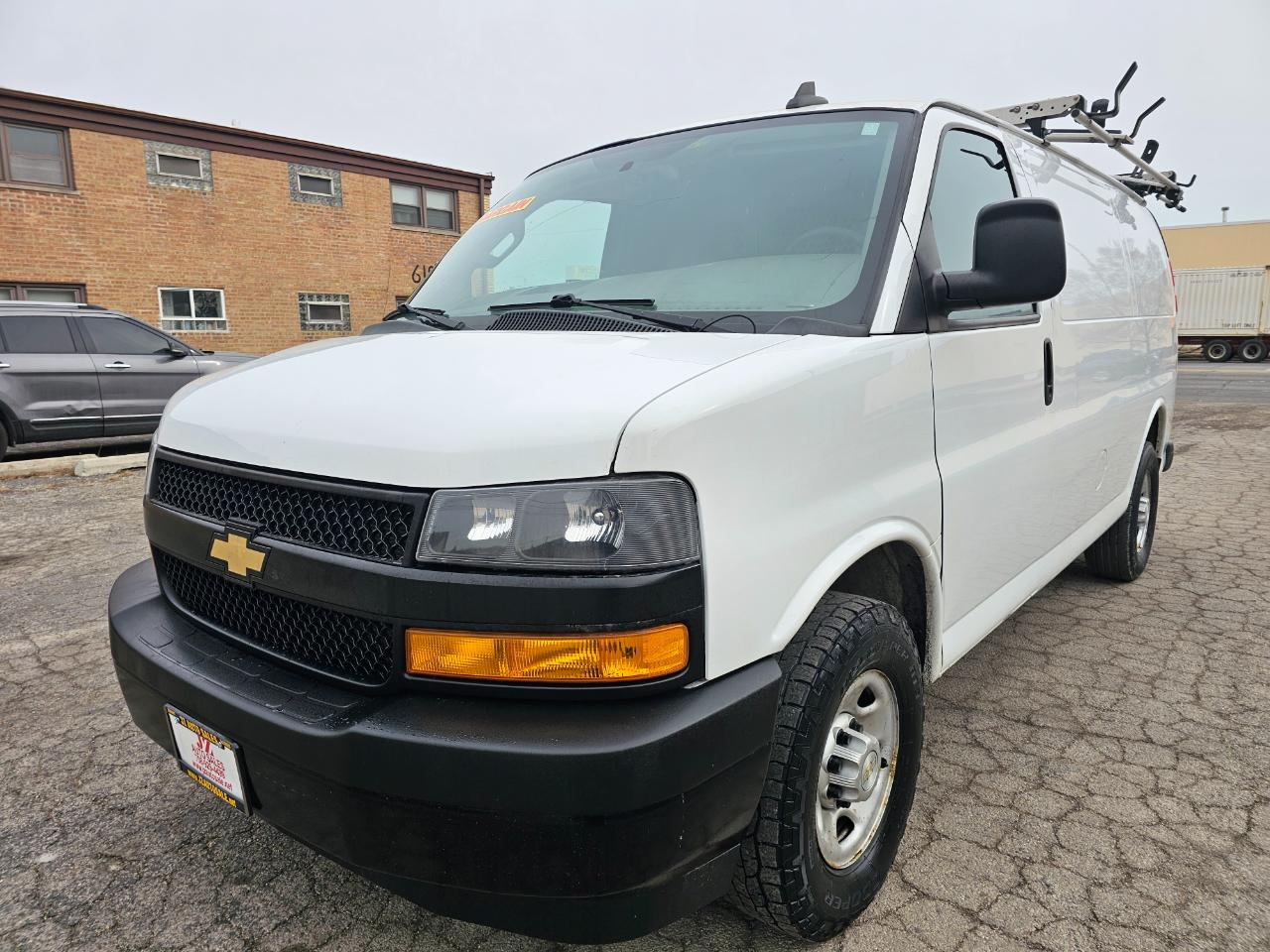 Chevrolet Express Cargo Van RWD 2500 135" 2021