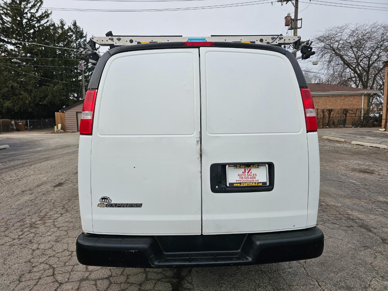 Chevrolet Express Cargo Van RWD 2500 135" 2021