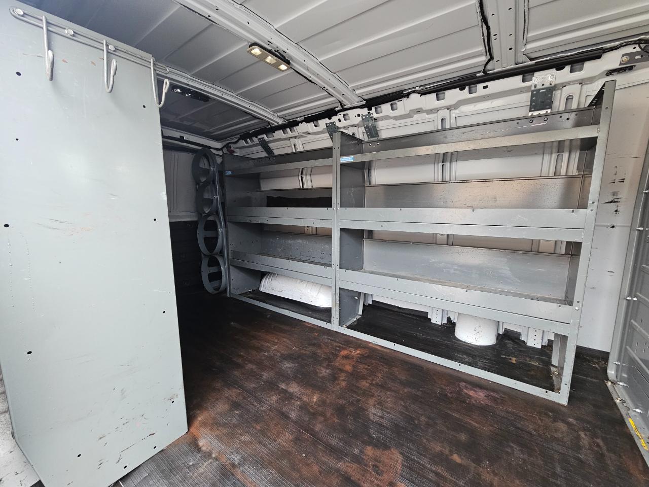 Chevrolet Express Cargo Van RWD 2500 135" 2021