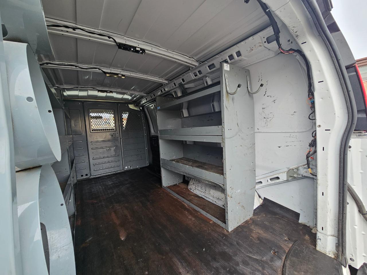 Chevrolet Express Cargo Van RWD 2500 135" 2021