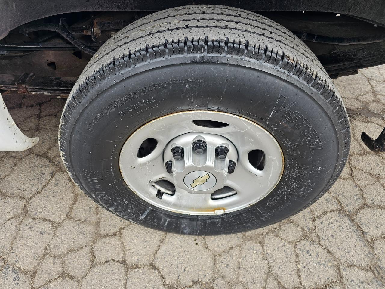 Chevrolet Express Cargo Van RWD 2500 135" 2021