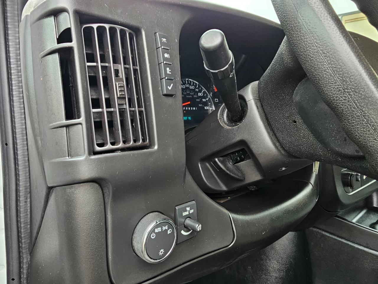 Chevrolet Express Cargo Van RWD 2500 155" 2022