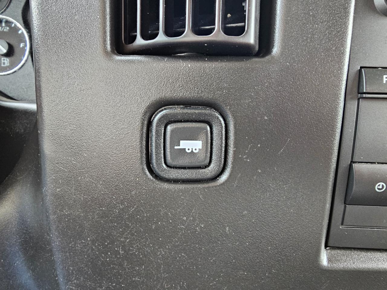 Chevrolet Express Cargo Van RWD 2500 155" 2022