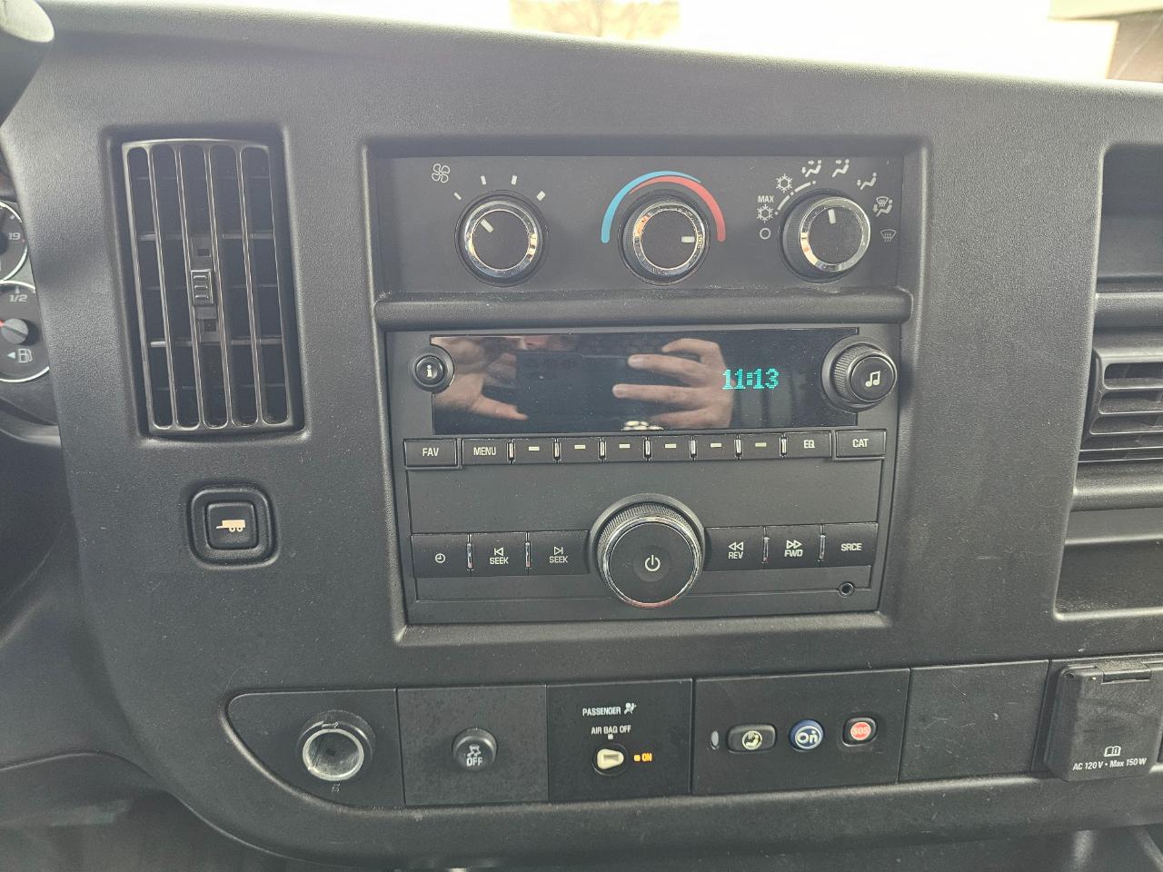 GMC Savana Cargo Van RWD 2500 135" 2020