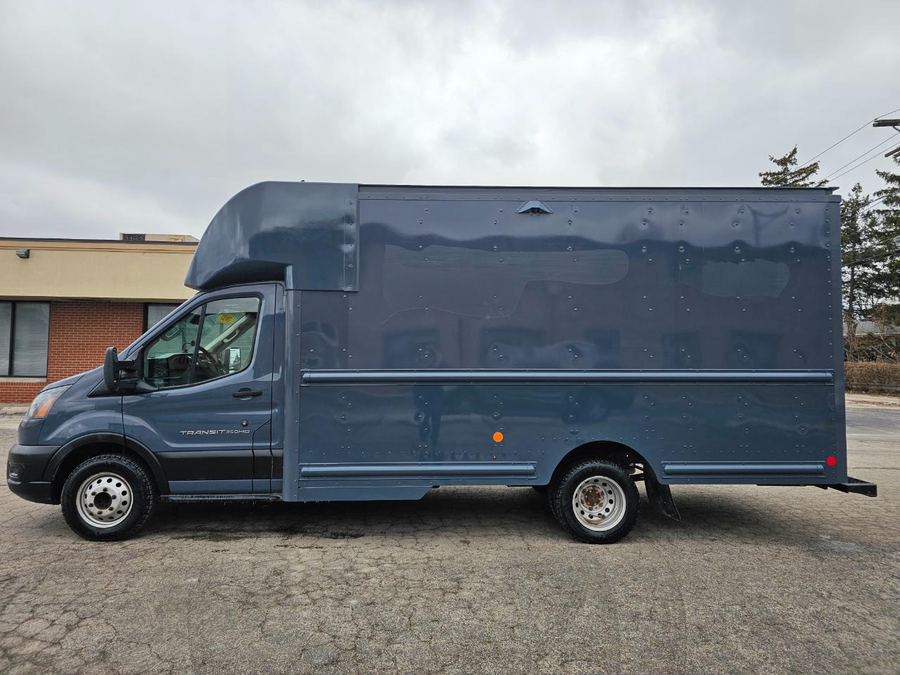 Ford Transit Cutaway T-350 RWD DRW 138" WB 9950 GVWR 2021