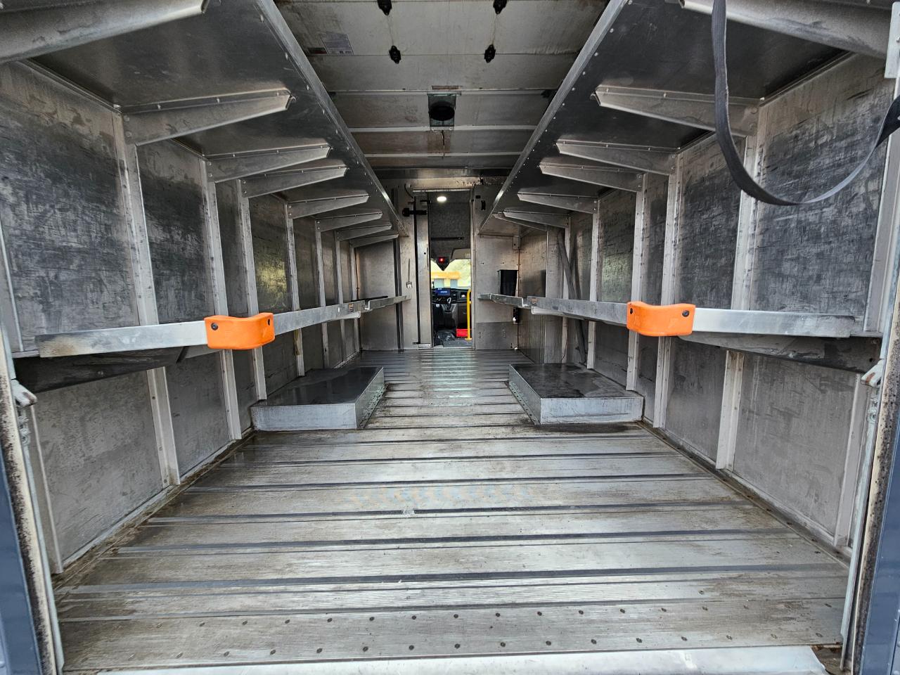 Ford Transit Cutaway T-350 RWD DRW 138" WB 9950 GVWR 2021