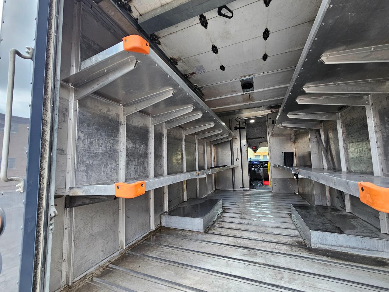 Ford Transit Cutaway T-350 RWD DRW 138" WB 9950 GVWR 2021