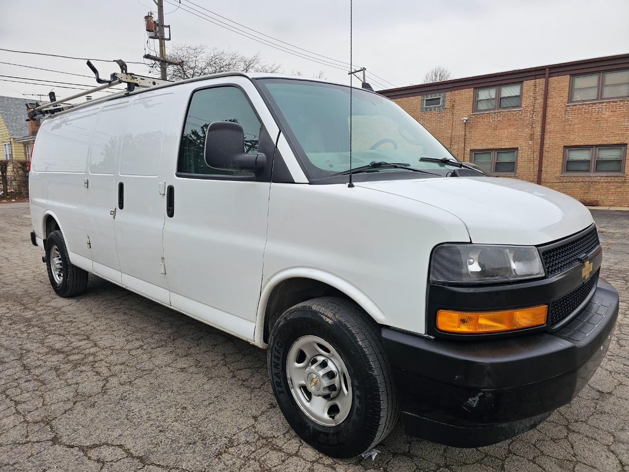 2020 Chevrolet Express Passenger RWD 3500 155" LS