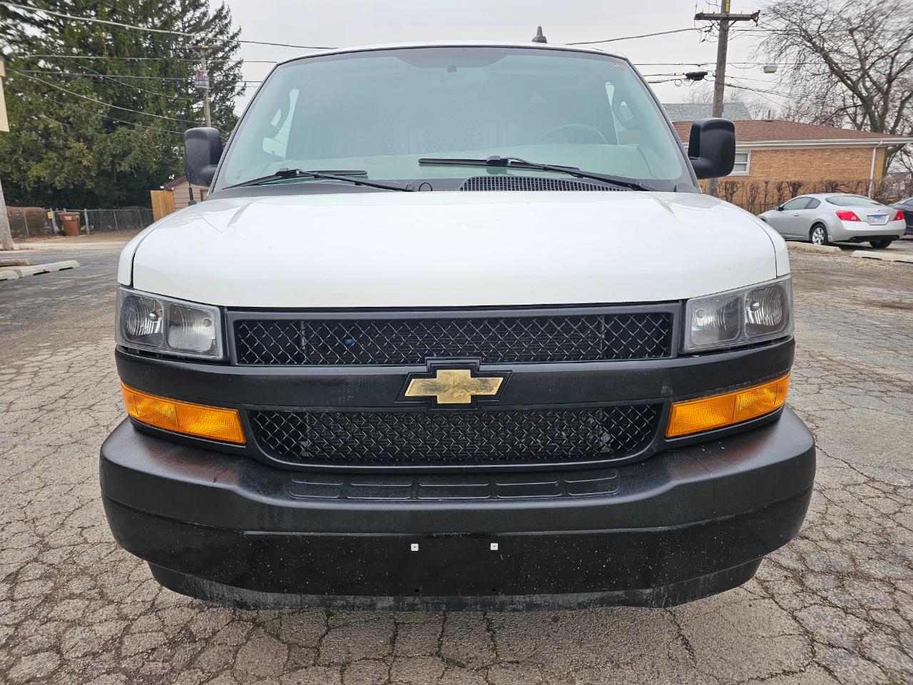 Chevrolet Express Passenger RWD 3500 155" LS 2020