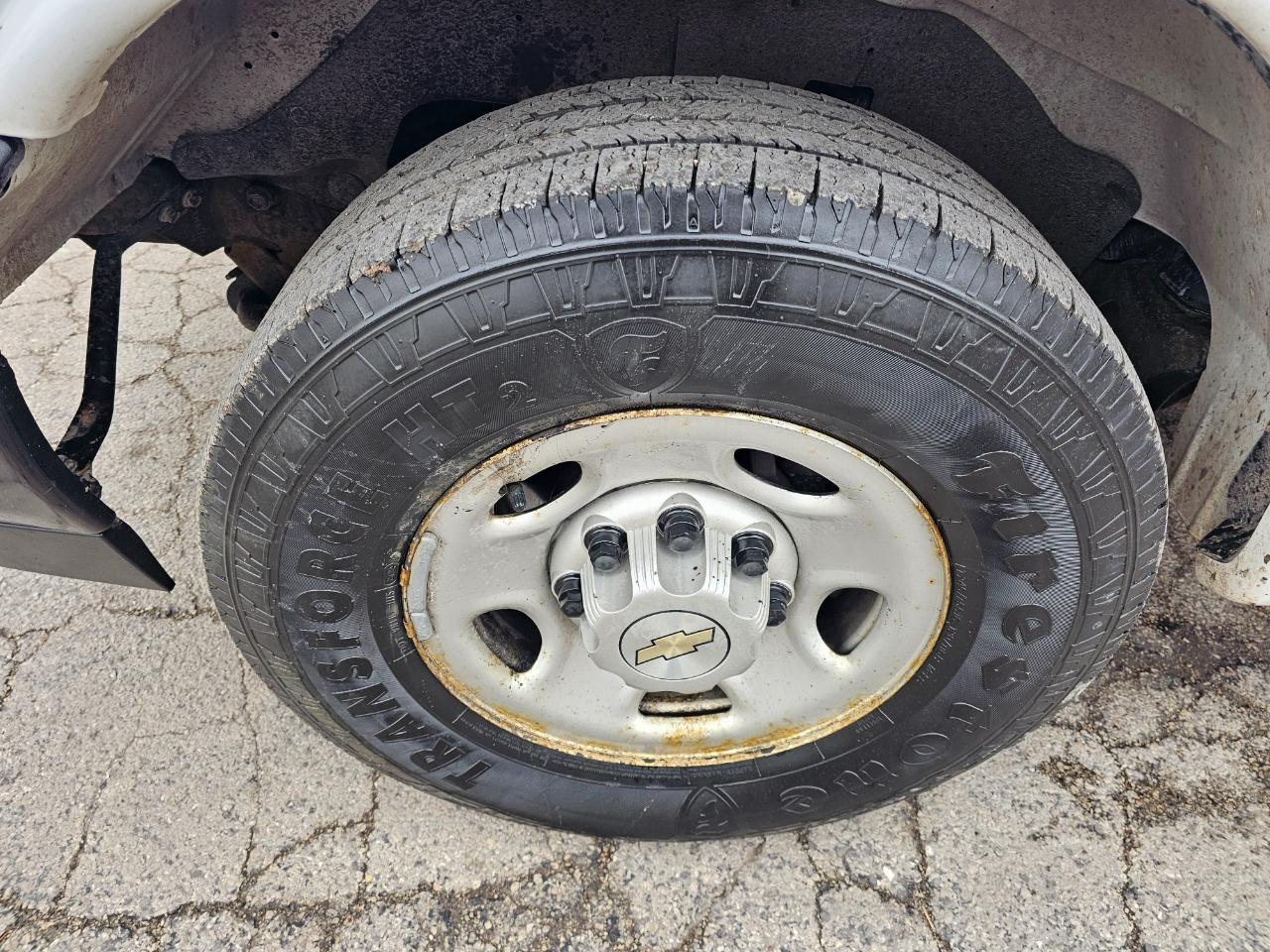 Chevrolet Express Passenger RWD 3500 155" LS 2020