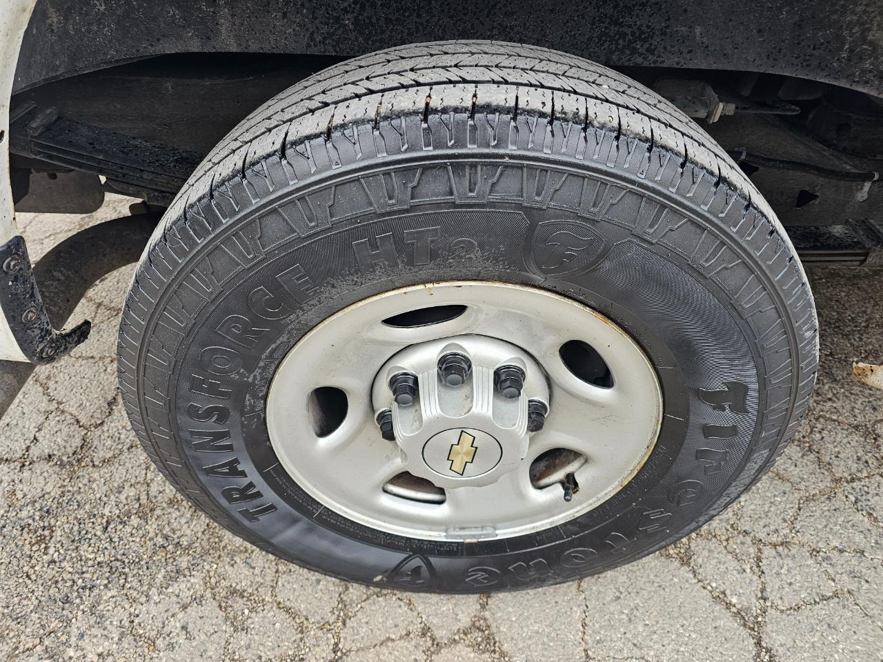 Chevrolet Express Passenger RWD 3500 155" LS 2020