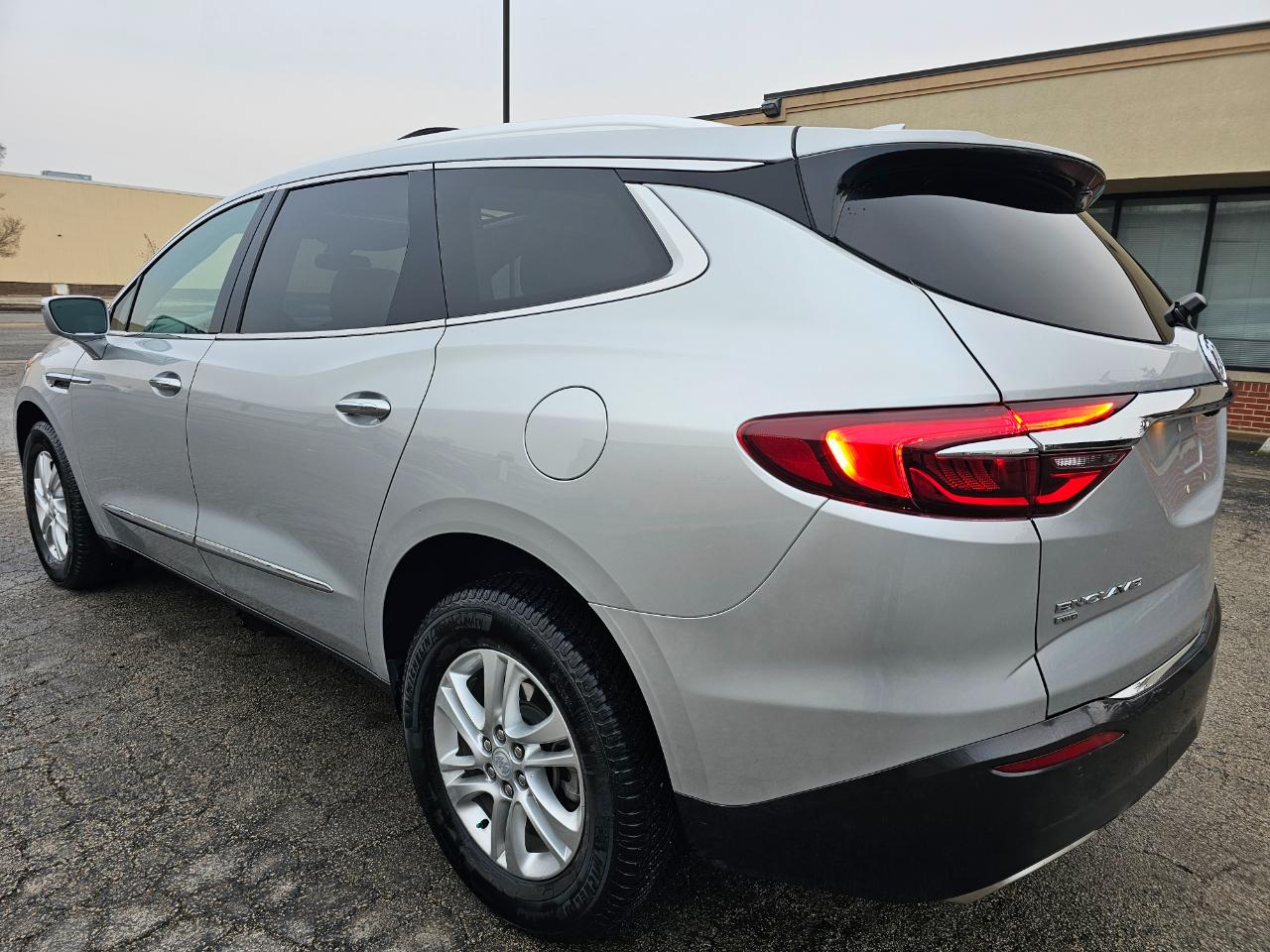 Buick Enclave AWD 4dr Essence 2020