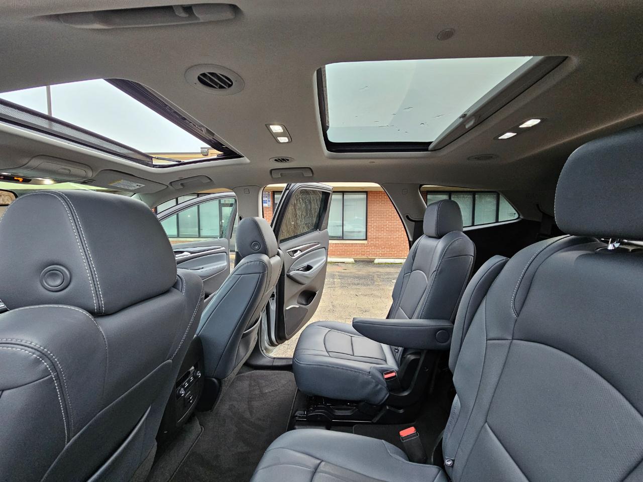 Buick Enclave AWD 4dr Essence 2020