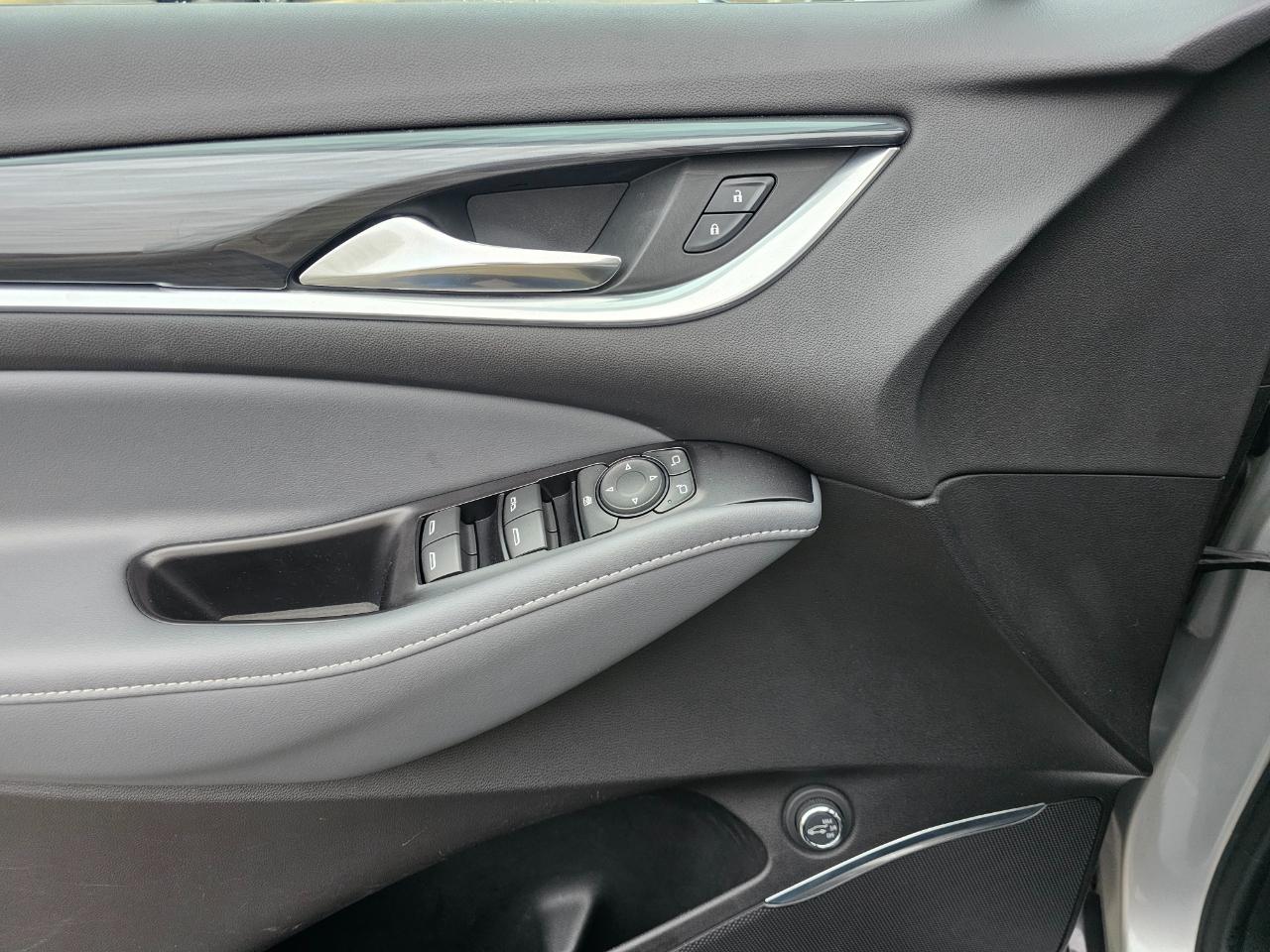 Buick Enclave AWD 4dr Essence 2020