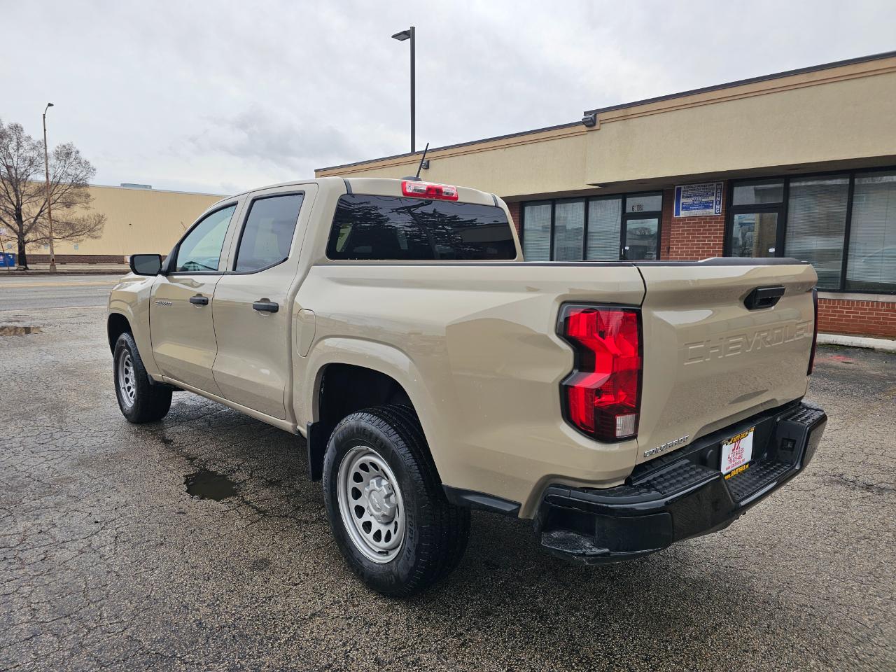 Chevrolet Colorado 2WD Crew Cab WT 2024