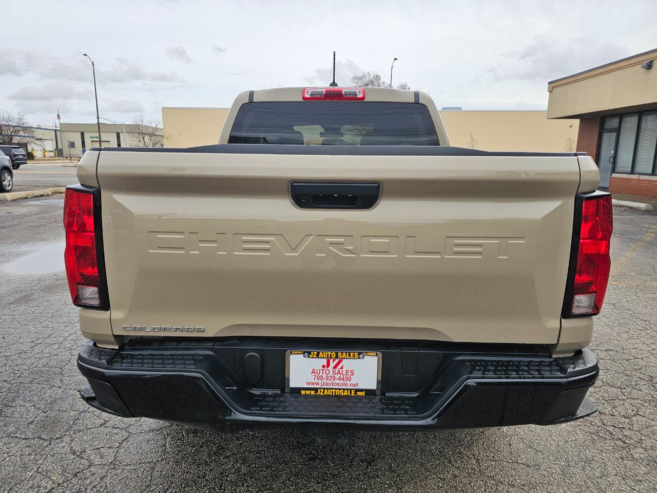 Chevrolet Colorado 2WD Crew Cab WT 2024