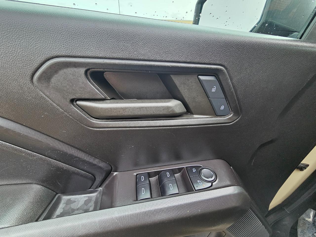 Chevrolet Colorado 2WD Crew Cab WT 2024