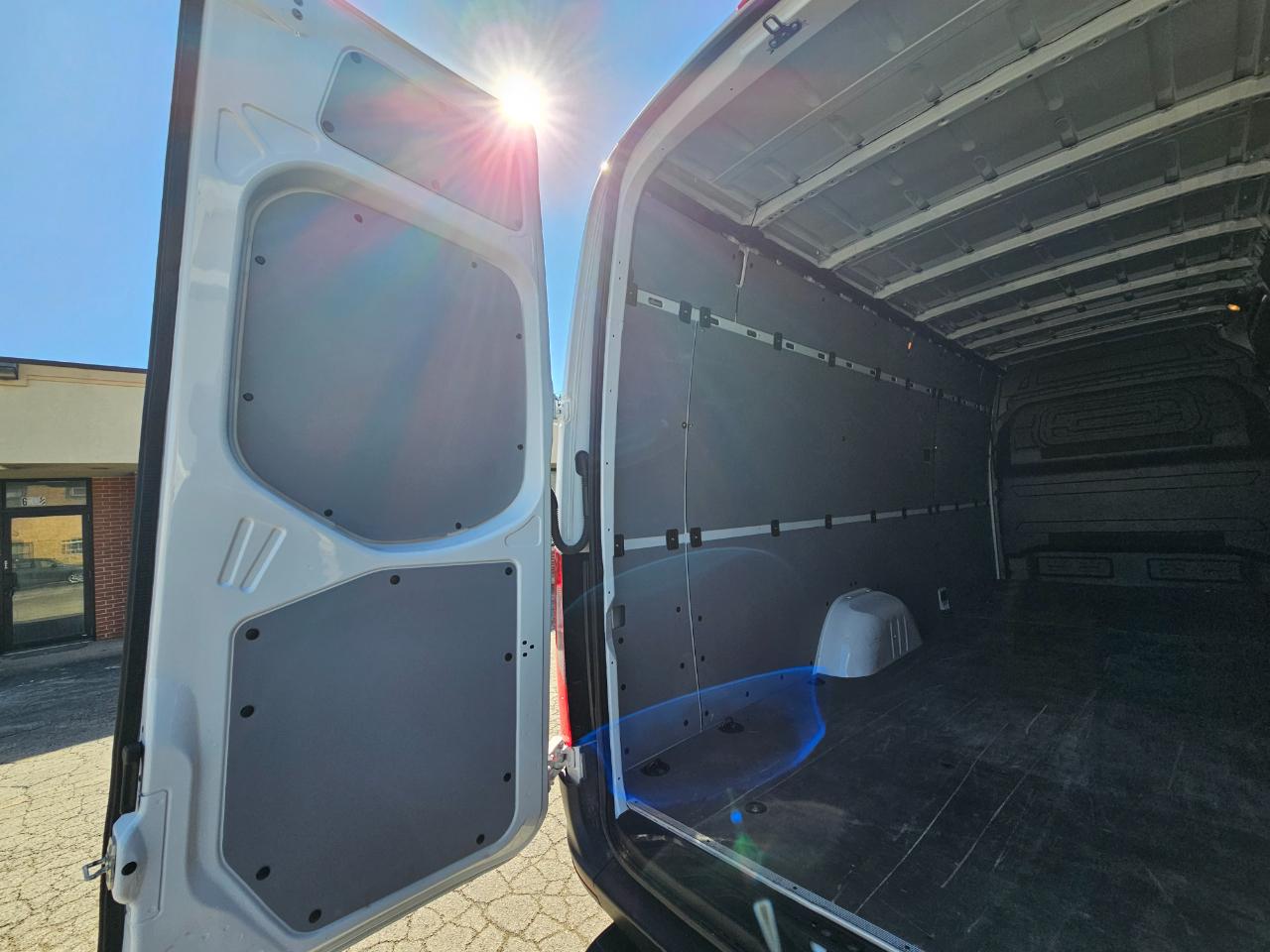 Mercedes-Benz Sprinter Cargo Van 2500 High Roof I4 Diesel 170" Extended RWD 2024