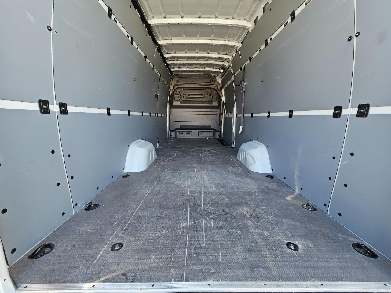 Mercedes-Benz Sprinter Cargo Van 2500 High Roof I4 Diesel 170" Extended RWD 2024