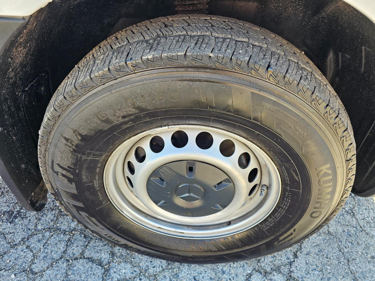 Mercedes-Benz Sprinter Cargo Van 2500 High Roof I4 Diesel 170" Extended RWD 2024