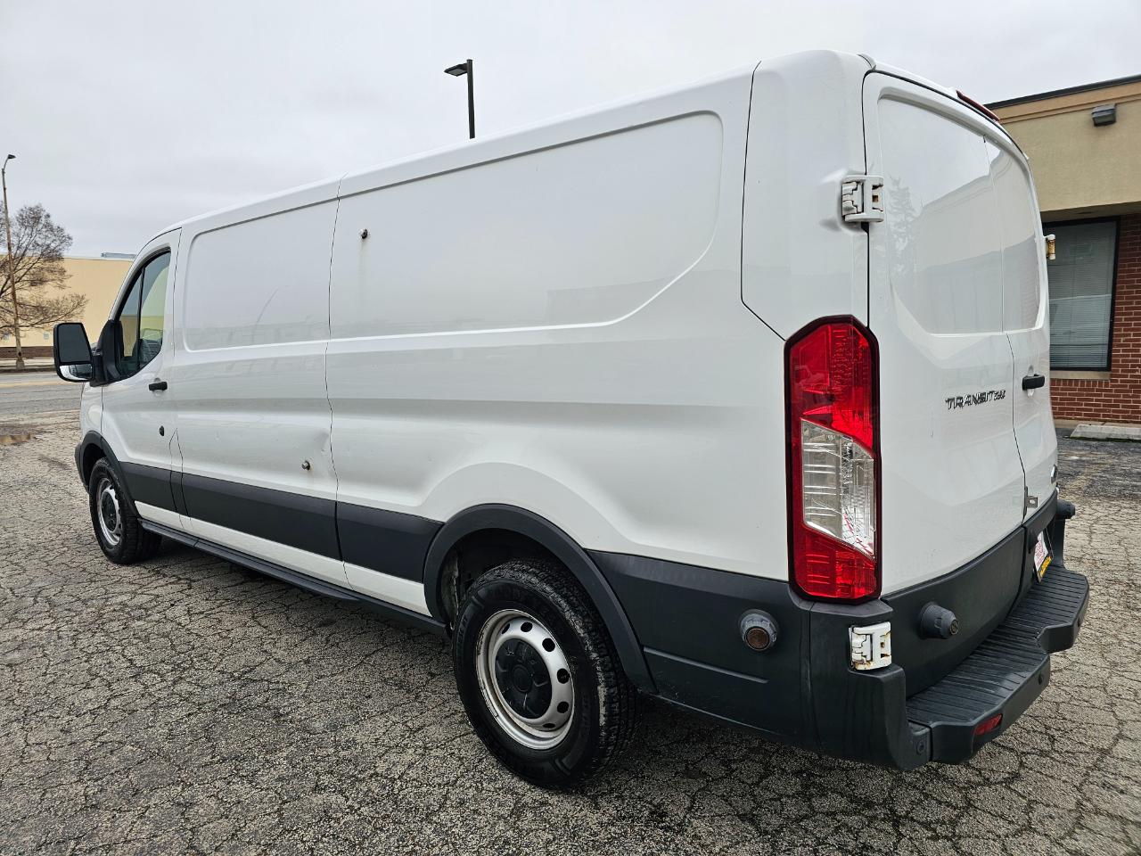 Ford Transit Van T-250 148" Low Rf 9000 GVWR Sliding RH Dr 2017