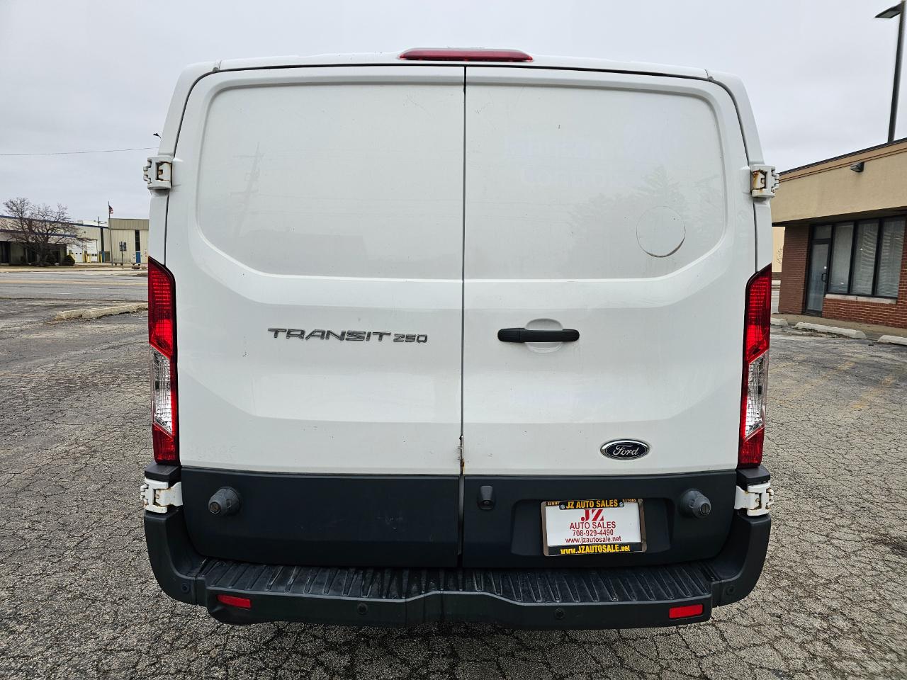 Ford Transit Van T-250 148" Low Rf 9000 GVWR Sliding RH Dr 2017