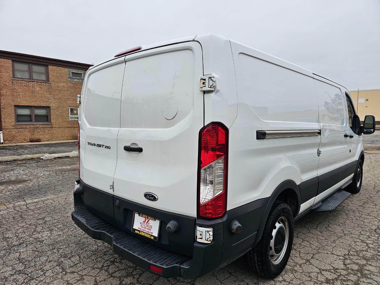 Ford Transit Van T-250 148" Low Rf 9000 GVWR Sliding RH Dr 2017