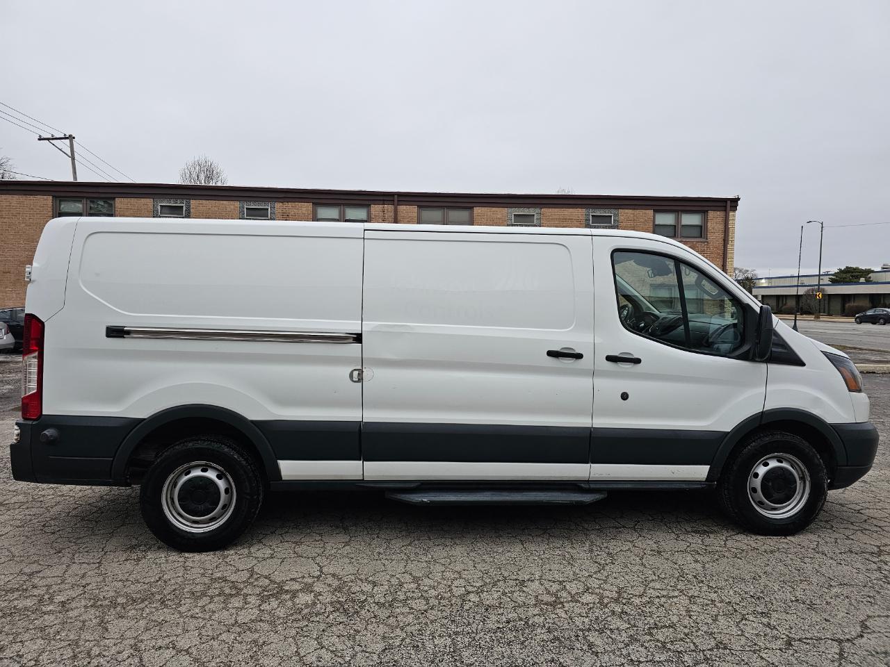Ford Transit Van T-250 148" Low Rf 9000 GVWR Sliding RH Dr 2017