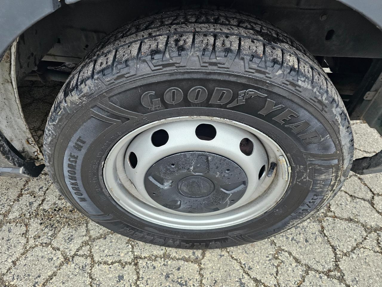 Ford Transit Van T-250 148" Low Rf 9000 GVWR Sliding RH Dr 2017