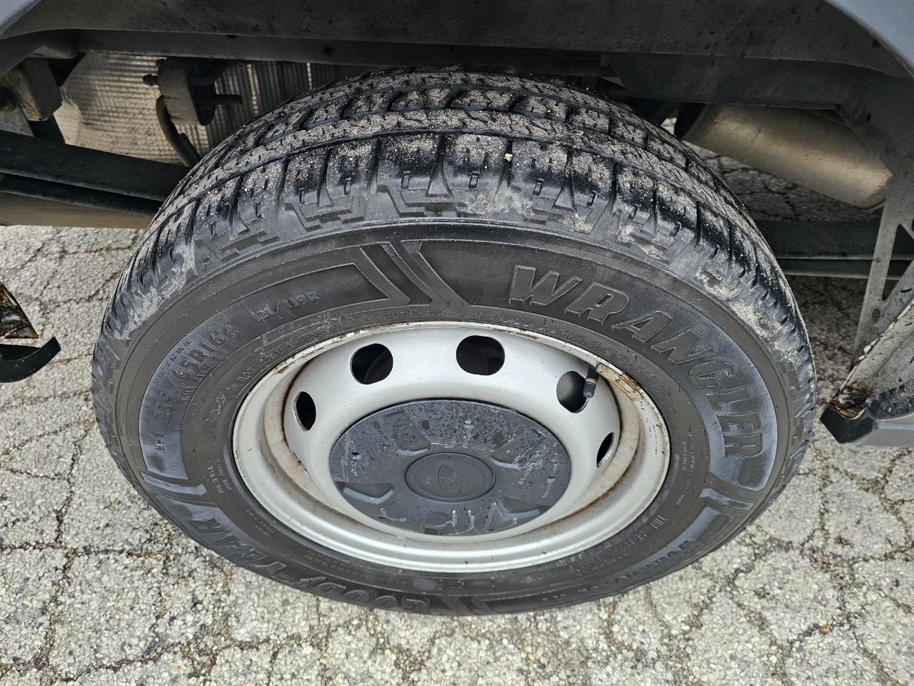 Ford Transit Van T-250 148" Low Rf 9000 GVWR Sliding RH Dr 2017