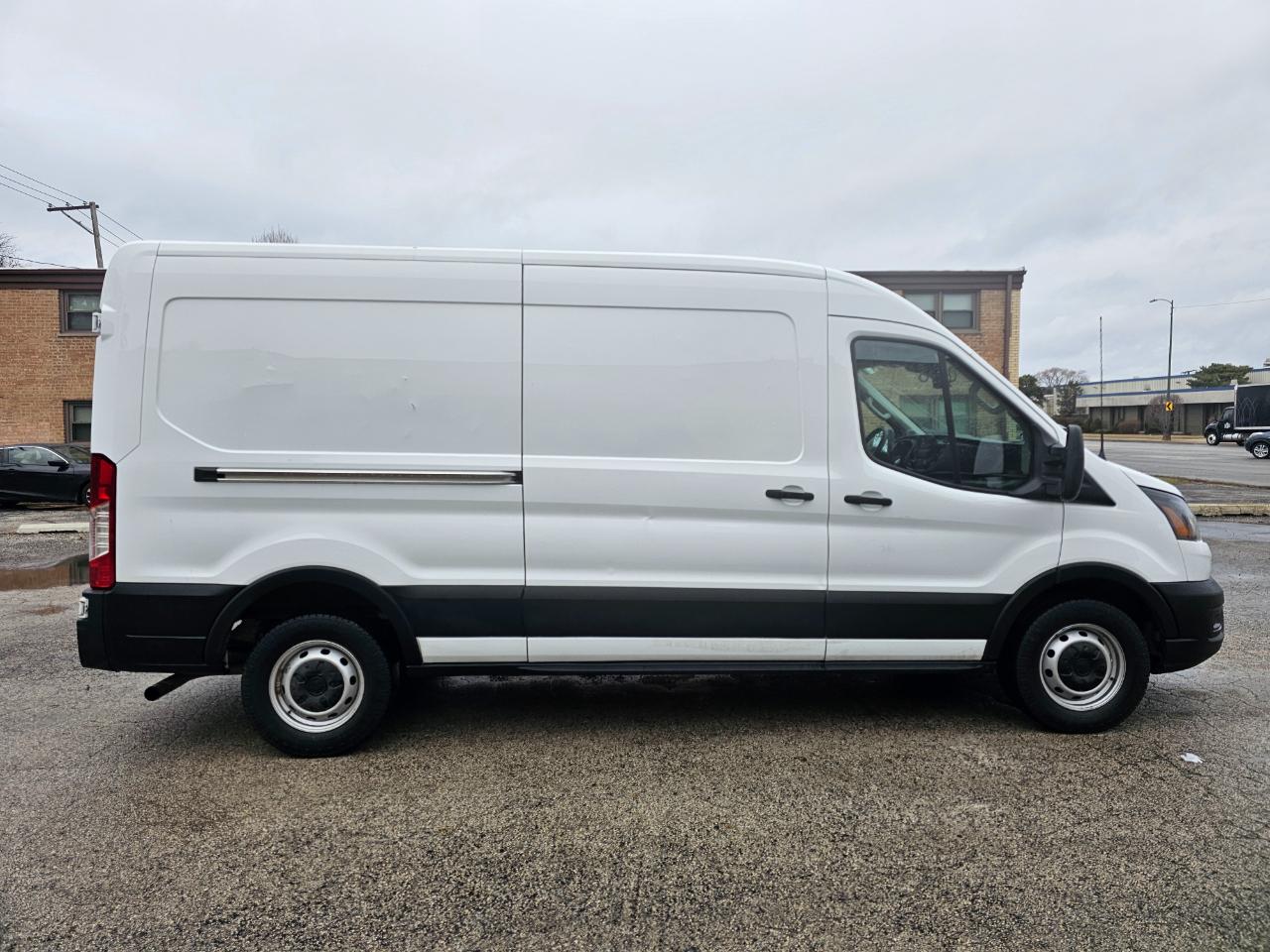 Ford Transit Cargo Van T-350 148" Med Rf 9500 GVWR RWD 2022
