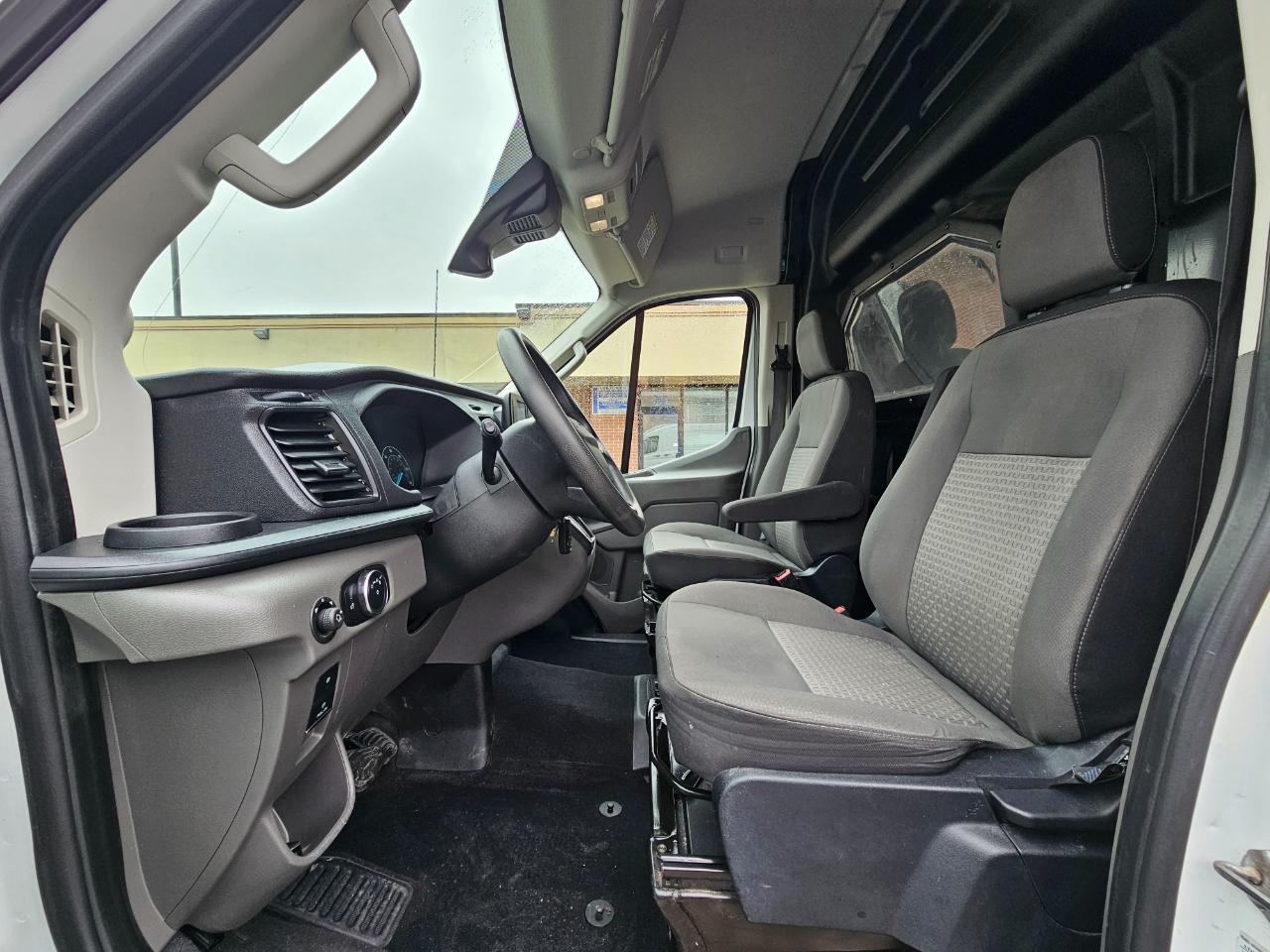 Ford Transit Cargo Van T-350 148" Med Rf 9500 GVWR RWD 2022