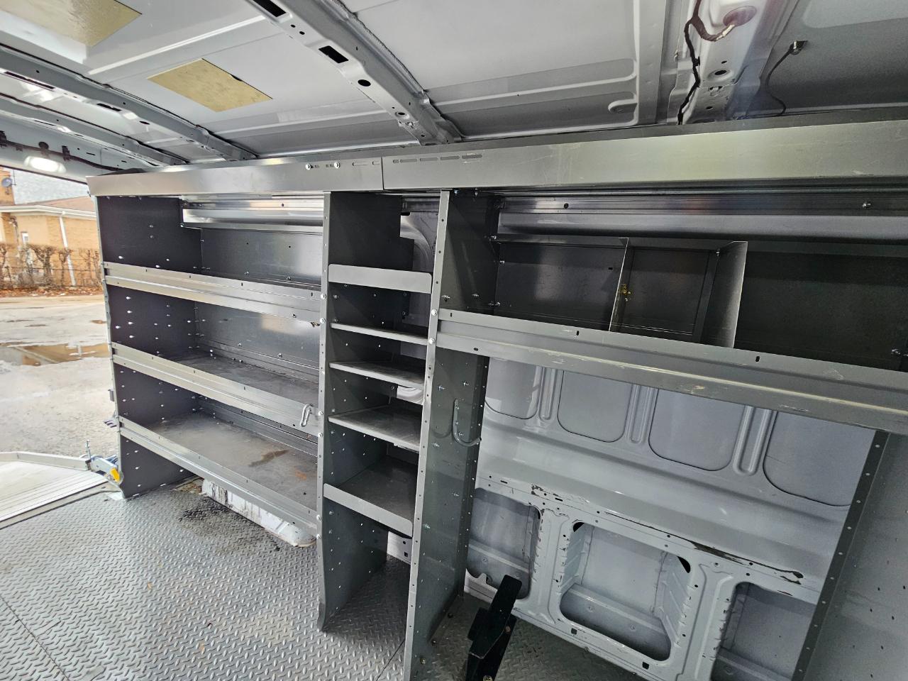 Ford Transit Cargo Van T-350 148" Med Rf 9500 GVWR RWD 2022