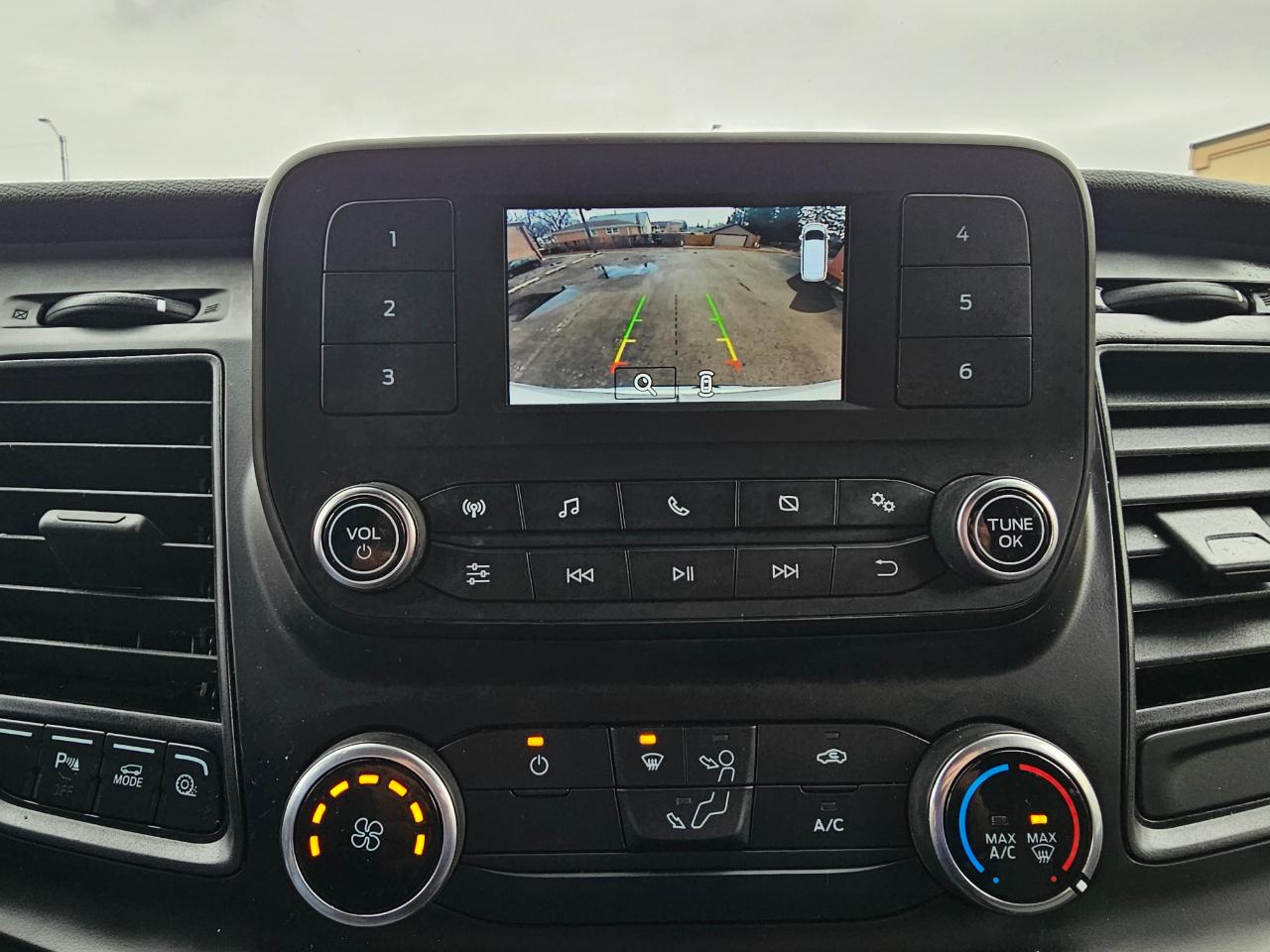 Ford Transit Cargo Van T-350 148" Med Rf 9500 GVWR RWD 2022