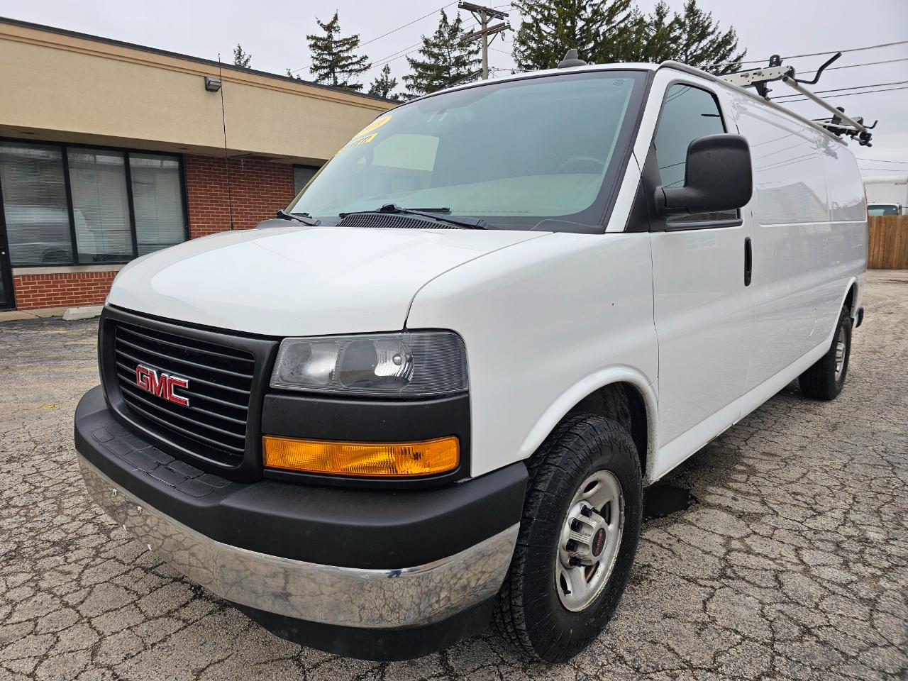 GMC Savana Cargo Van RWD 2500 155" 2019