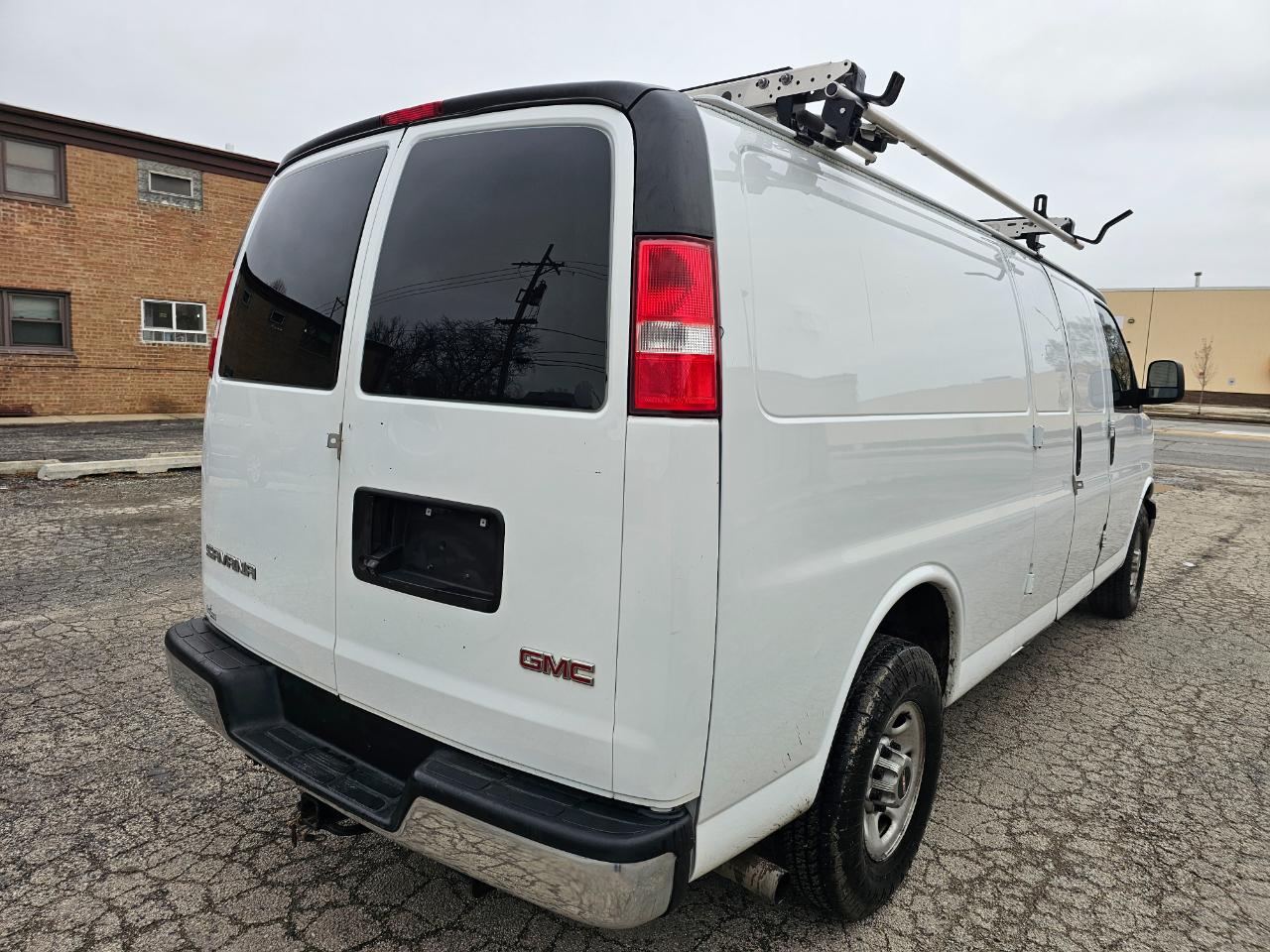 GMC Savana Cargo Van RWD 2500 155" 2019