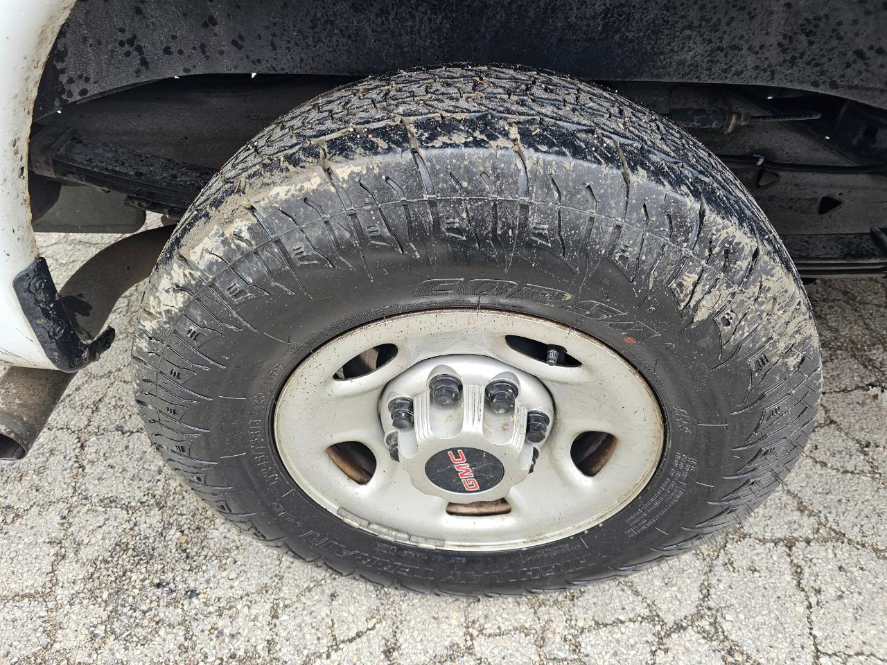 GMC Savana Cargo Van RWD 2500 155" 2019