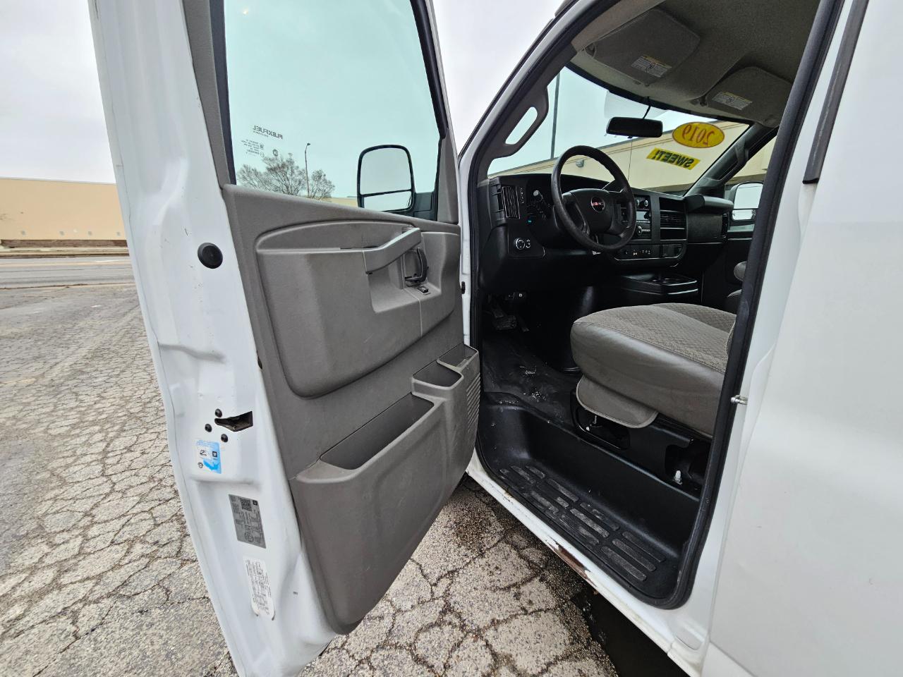 GMC Savana Cargo Van RWD 2500 155" 2019